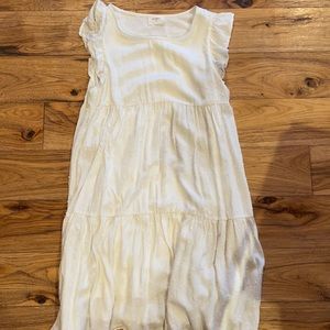 Size sm/m white dress from Everly.